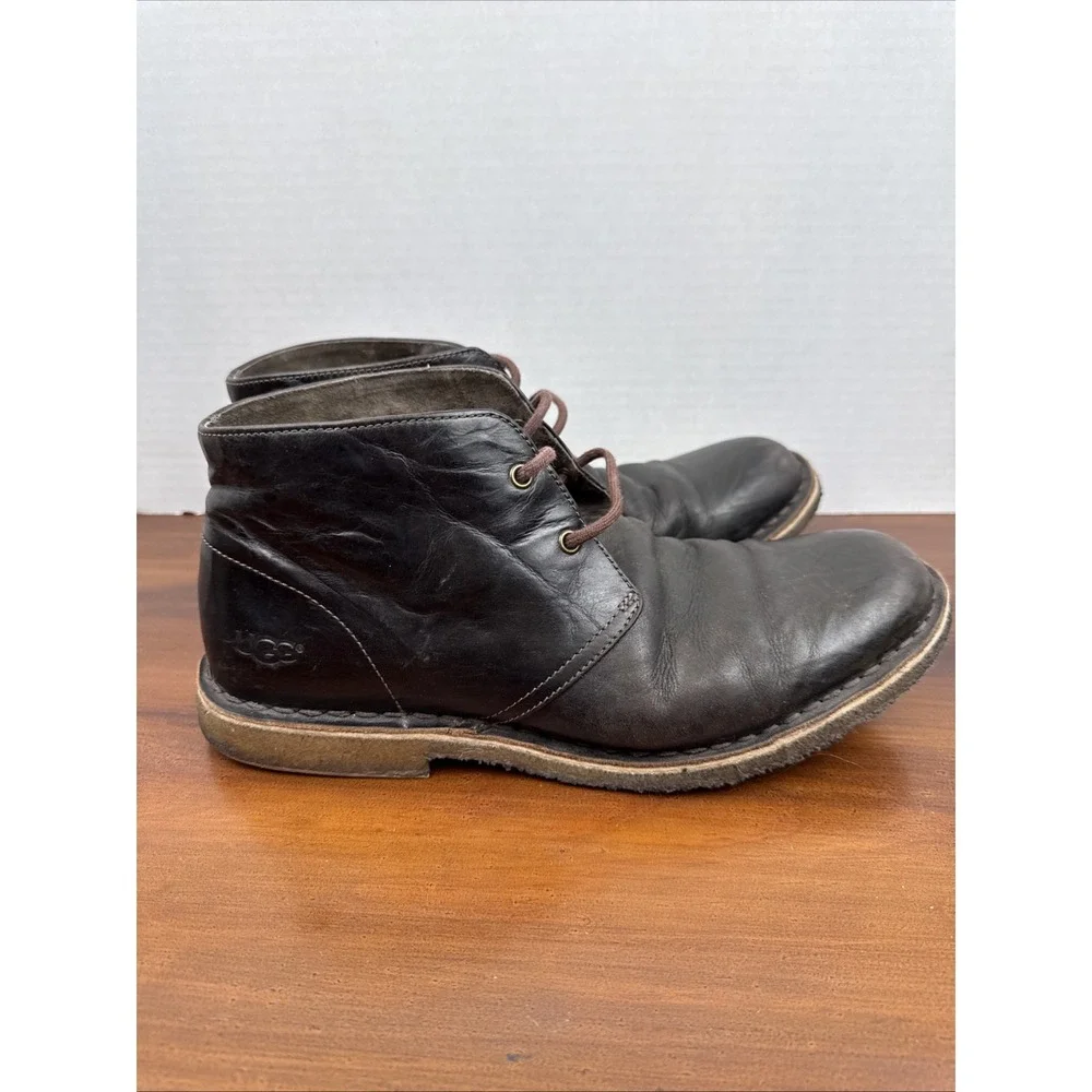 UGG Leighton Men's Chukka Boots‎ Size 10.5 Leather Chocolate Brown 3275